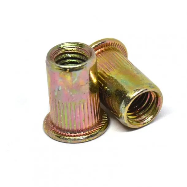 روی گالوانیزه روی آبکاری DIN7340 Knurled Riveting Rivet Rivet Nut ، اتصال دهنده سفارشی